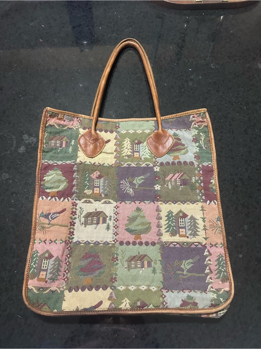 Tapestry patchwork tote - Picture 2 of 6